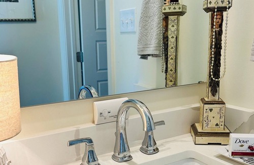 Saint Roch House | Stay in the New Marigny House on Marigny Street, close to Frenchman and FQ!
