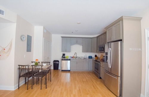 Biloxi Apartment | 🔥STEPS 2 BEACH❤️ | SLEEPS 6 + NEAR CASINOS