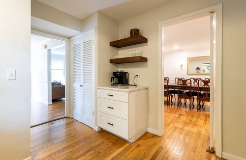 Historic District House | Steps to USNA Gate 3, On-Site Parking & Private Patio at Historic Gatehouse