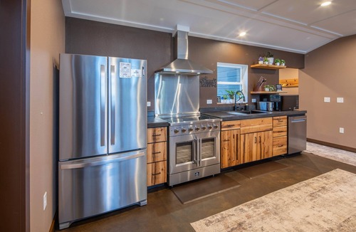 Markville House | Stone Ridge Retreat Cabin