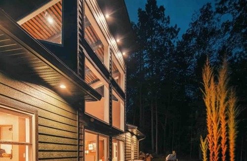 Markville House | Stone Ridge Retreat Cabin