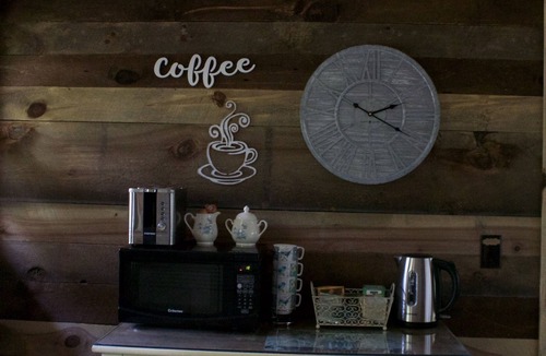 Rice Lake Cottage | Stonehaven Cottages - "The Turtle Cottage"