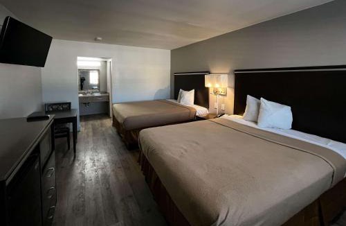 Artesia Hotel | Studio 6 Artesia CA