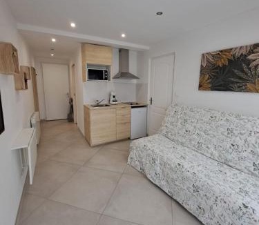 Beauvais House | Studio Beauvais avec terrasse privative calme & tout confort