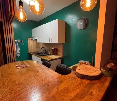 Verberie Apartment | Studio Chateau Saint Corneille - Parc Asterix 15 min - Base Nautique Verberie