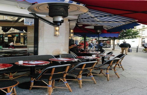 18th Arrondissement Apartment | Studio Cosy for 2P with A/C - Near Montmartre