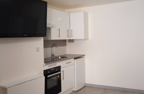 Gagny Apartment | Studio downtown Gagny
