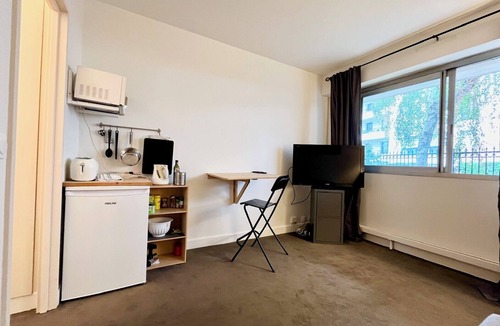 Prince–Marmottan Apartment | Studio near Paris 16