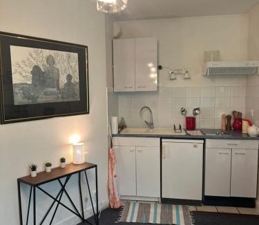 Quartier de la Roquette Apartment | Studio Paris Bastille