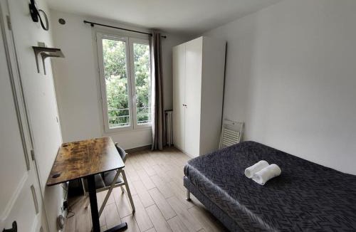 Aulnay-sous-Bois Apartment | Studio Tour Eiffel
