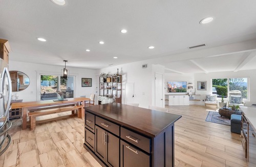 Fallbrook House | Stunning Fallbrook Retreat with Pool/Spa/PICKLEBALL/Games Room/Fire Pit & More!
