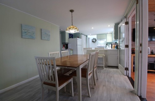 West Dennis House | Stunning Private Yard, Close to Town & Beaches (2305)