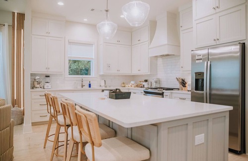Biloxi House | Stunning Restful Haven | Restorative Amenities