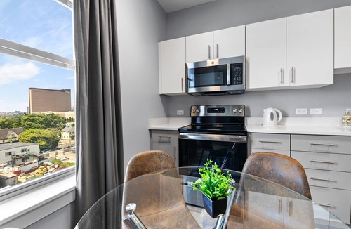 Everett Apartment | Stylish 1BR Near Encore ox3j