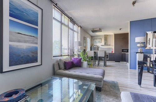 Serris Apartment | Stylish Duplex near Disneyland Paris with Parking for 2-8 Guests