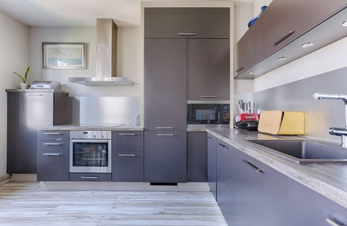 Serris Apartment | Stylish Duplex near Disneyland Paris with Parking for 2-8 Guests
