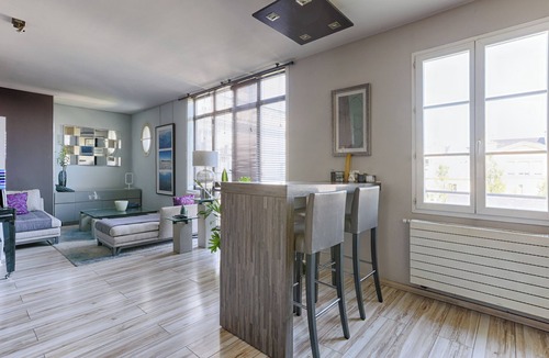 Serris Apartment | Stylish Duplex near Disneyland Paris with Parking for 2-8 Guests