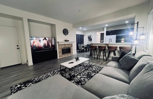 Oxnard House | Stylish & Fully Renovated Home!