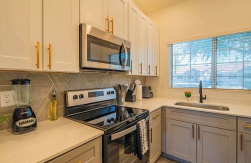 North Scottsdale Apartment | Stylish Getaway | Pool, Spa & Relaxing Balcony
