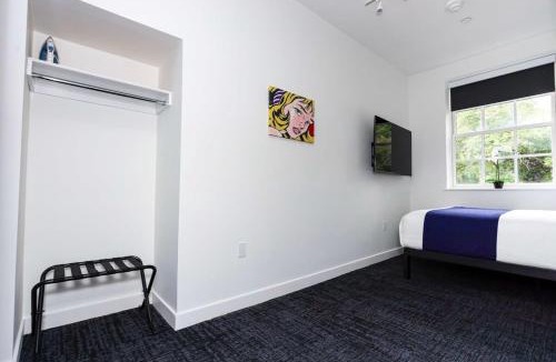 Fenway–Kenmore Apartment | Stylish Hotel Room in Boston's Fenway - Unit #104 v2