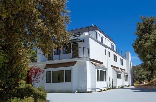 Descanso House | Stylish LAKEFRONT home near Julian