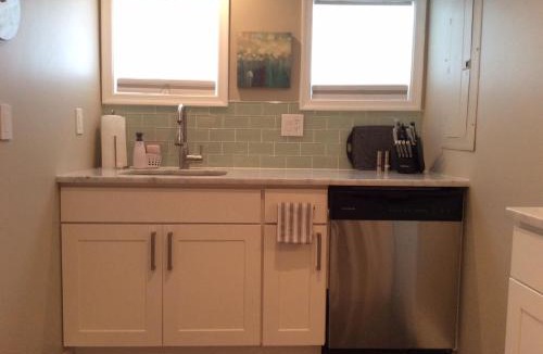 Truxton Circle Apartment | Stylish Renovated Flat, Central, Walk to DC Sights