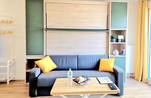 Rueil-Malmaison Apartment | Stylish Stay Near Paris - 850m to Subway RER A - with floor fan T1-4P