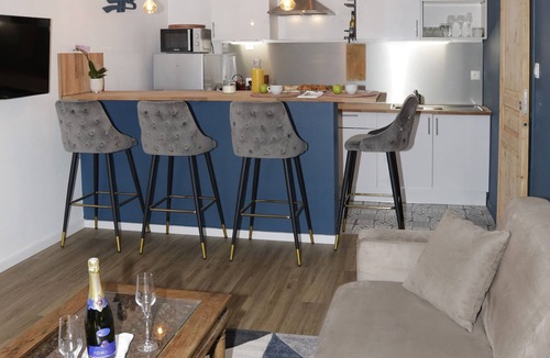 Senlis Apartment | Suite Cosy Flat Senlis Hyper-Centre with Private Sauna