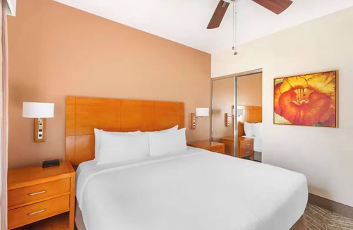 Palo Verde Hotel | Suite with Kitchen + Modern Comfort Near Tucson Botanical Gardens - 1.4 mi