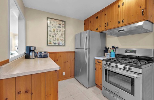Julian Cottage | SUMMER FUN IS HERE! WALK TO JULIAN FREE HIGH-SPEED INTERNET.
