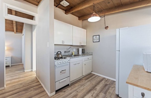 Pierpont Bay Apartment | Sunny Nearly Beachfront Upper Loft 38