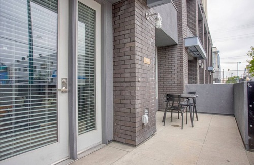 NoHo Arts District Apartment | Sunny North Hollywood 2BR w/Pool & Gym, nr Bars & Movies, by Blueground
