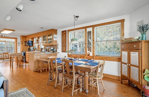 Deep Hole House | Sunrise View | Waterfront, Kayaks, Gorgeous Sunrises!
