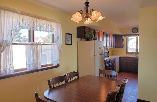 Chincoteague House | Sunrise - Waterfront home ,lg back waterfront deck. NO LINENS