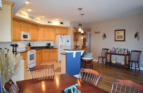 Chincoteague Condo | Sunset Bay Villa #202- Waterfront, In Town, Pool & Gym