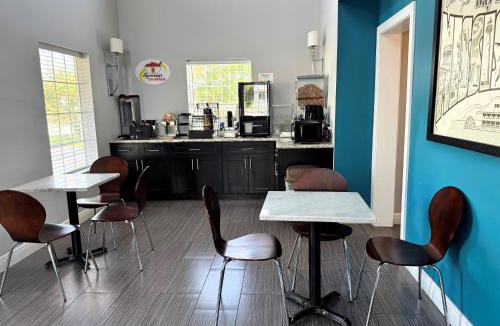 Bay St Louis Hotel | Super 8 by Wyndham Bay St. Louis