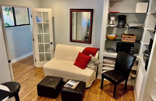 Mount Helix Cottage | Superb 2-bedroom cottage with AC in charming La Mesa/Mt Helix with views