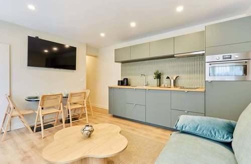 Charonne Apartment | Superb apartment Center of Paris