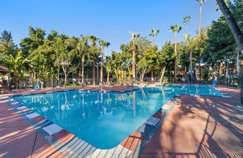 Bakersfield Hotel | SureStay by Best Western Bakersfield Central