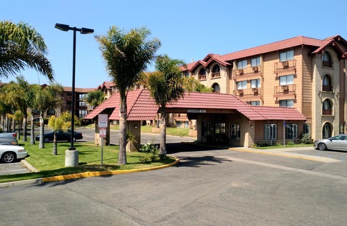 Lompoc Hotel | SureStay Plus Hotel by Best Western Lompoc