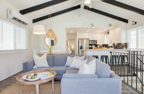 West Newport House | Surfrider Buyout by AvantStay | 2 Home Buyout By the Beach!