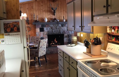 Little Round Lake House | Sweet, Cozy Round Lake Retreat. Freshly Renovated. Tastefully Decorated.
