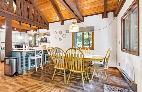 Rome House | Swiss Chalet Retreat at Lake Arrowhead Sleeps 8
