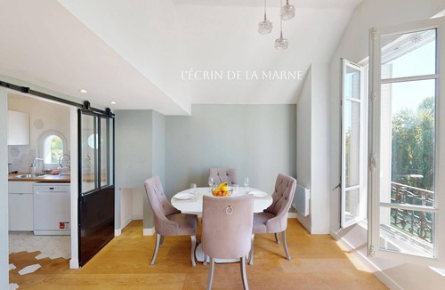 Le Port sous la Lune Apartment | T3 apartment overlooking the Marne in Nogent sur Marne near Paris & Disney