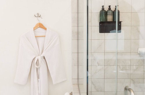 Historic Tennis Club Hotel | Talavera Palm Springs Hotel - 21 and Over