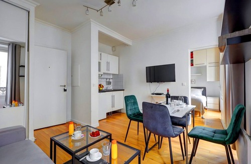 Batignolles Apartment | TBS 236 - Charming apartment in Paris