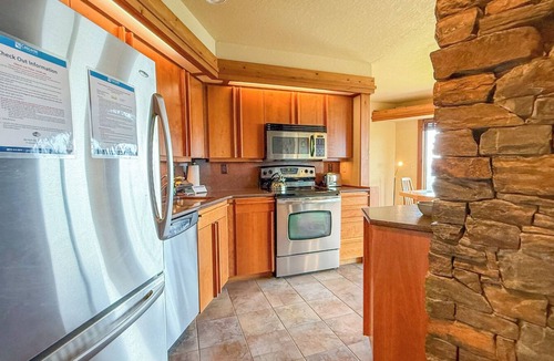Grand Marais Condo | Terrace Point 11B - Lake Superior - Grand Marais, MN - Cascade Vacation Rentals