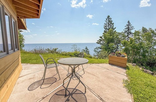 Grand Marais Condo | Terrace Point 11B - Lake Superior - Grand Marais, MN - Cascade Vacation Rentals