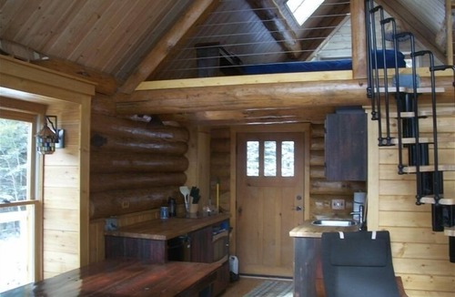 Silver Bay Cabin | Tettegouche Log Cabin Lake Superior views, Sauna, 4 state parks, snowshoe trails