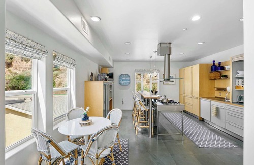 Downtown House | The Barbie Beach House